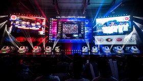 彩虹岛魔卡少女樱联动开启：小樱专属时装免费领，收集库洛牌碎片兑换魔法杖武器外观